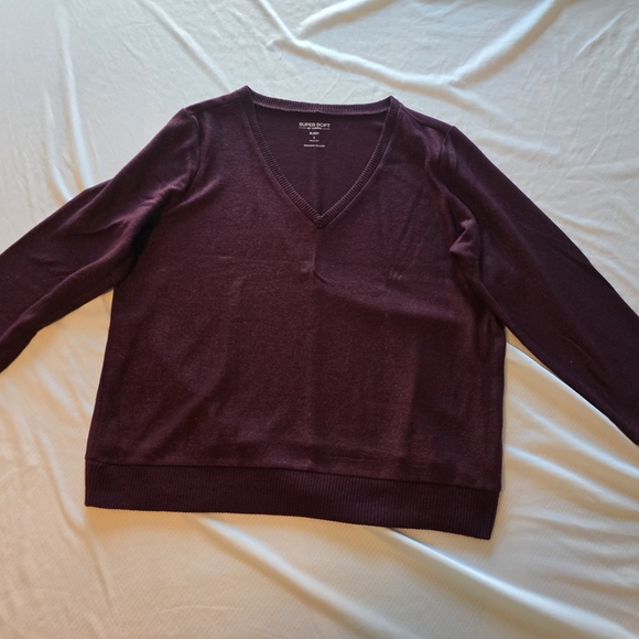 Torrid Burgandy and Gold V-Neck Sweater - Picture 1 of 7